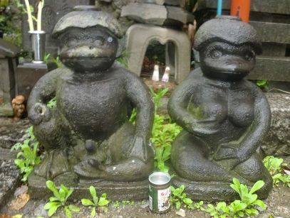 Kappa statues